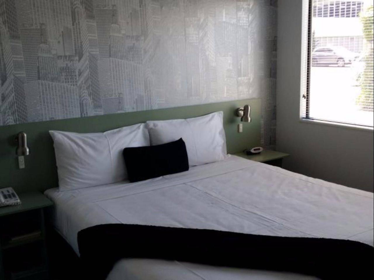 Asure Abode On Courtenay Motor Inn New Plymouth Ngoại thất bức ảnh