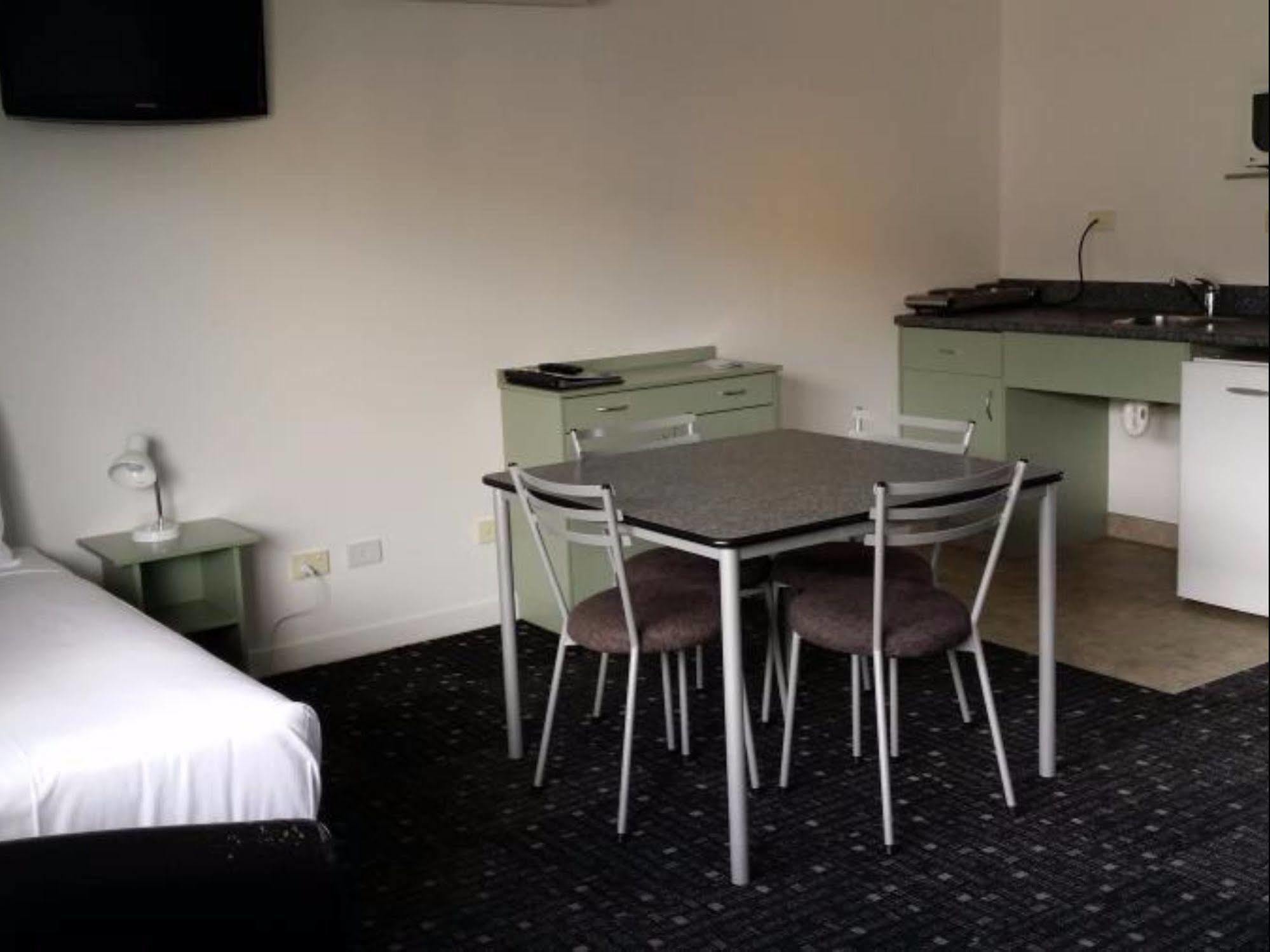 Asure Abode On Courtenay Motor Inn New Plymouth Ngoại thất bức ảnh