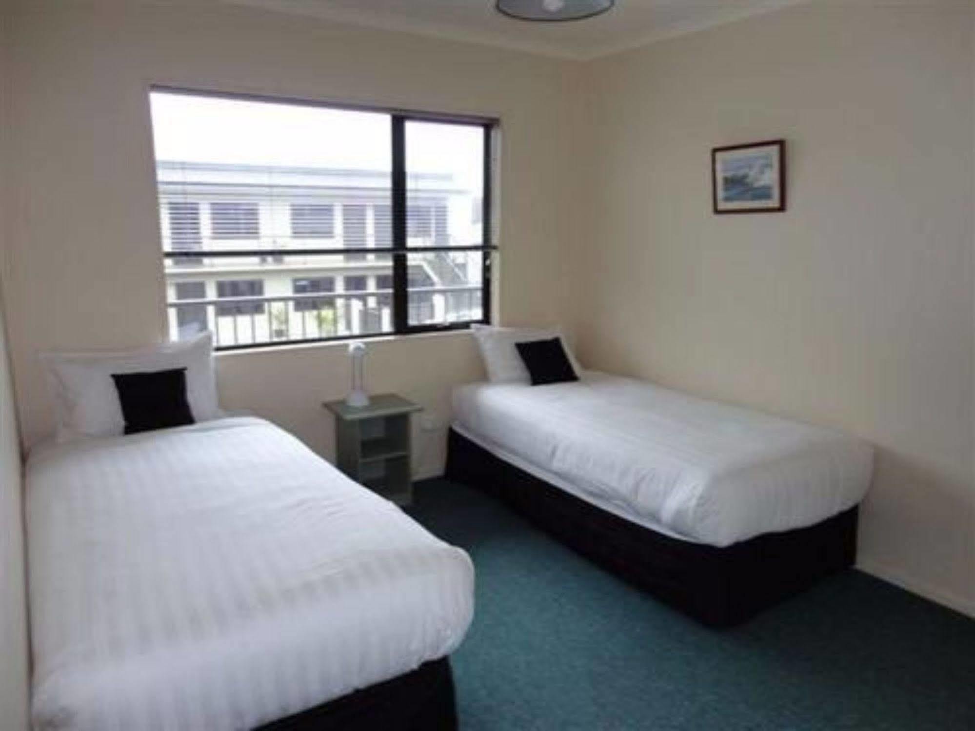 Asure Abode On Courtenay Motor Inn New Plymouth Ngoại thất bức ảnh
