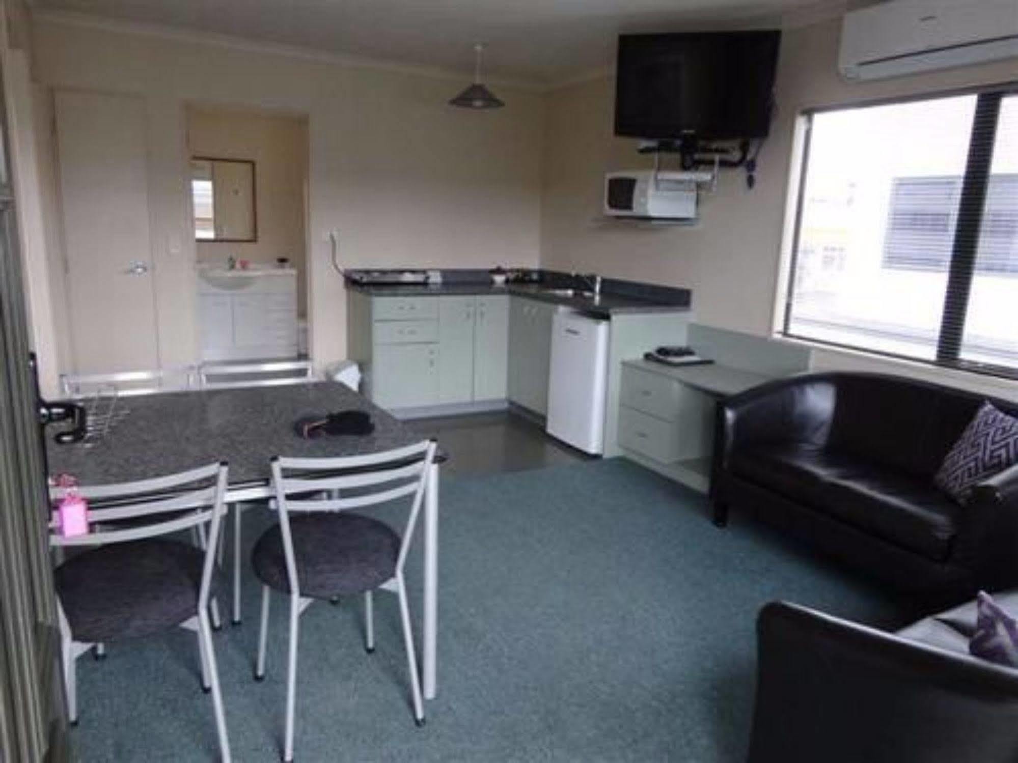Asure Abode On Courtenay Motor Inn New Plymouth Ngoại thất bức ảnh