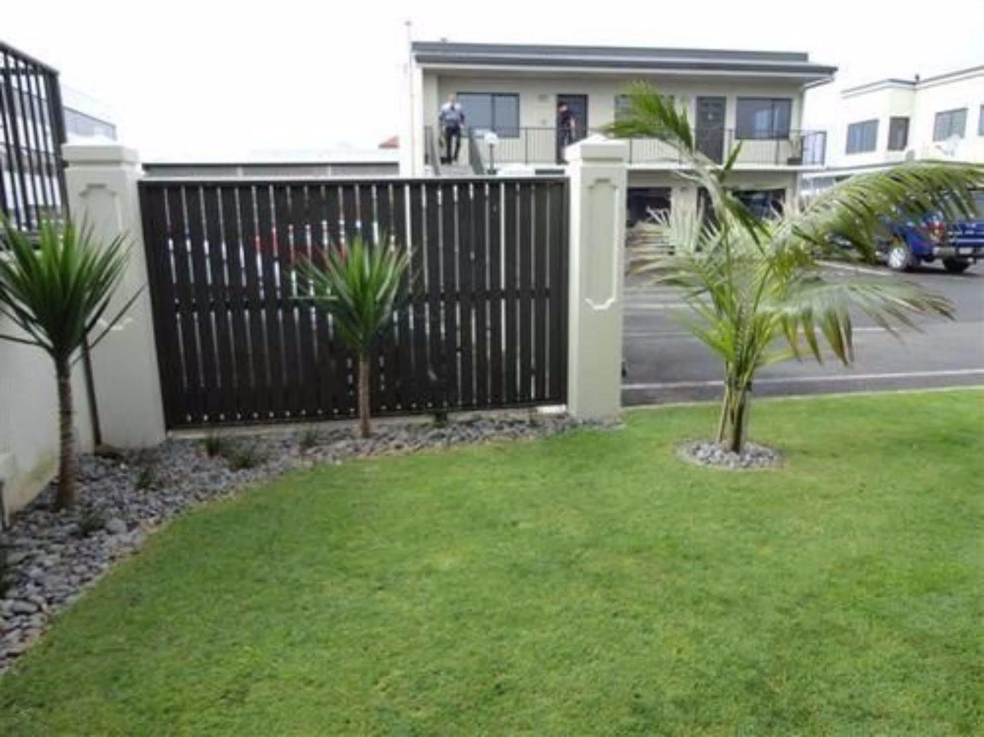 Asure Abode On Courtenay Motor Inn New Plymouth Ngoại thất bức ảnh